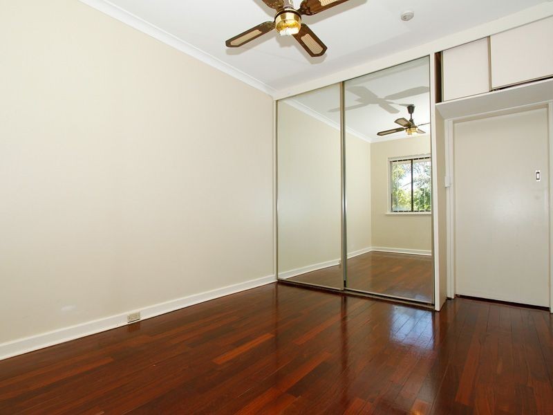 16 Lockett Street, Coolbellup WA 6163