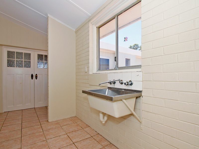 16 Lockett Street, Coolbellup WA 6163