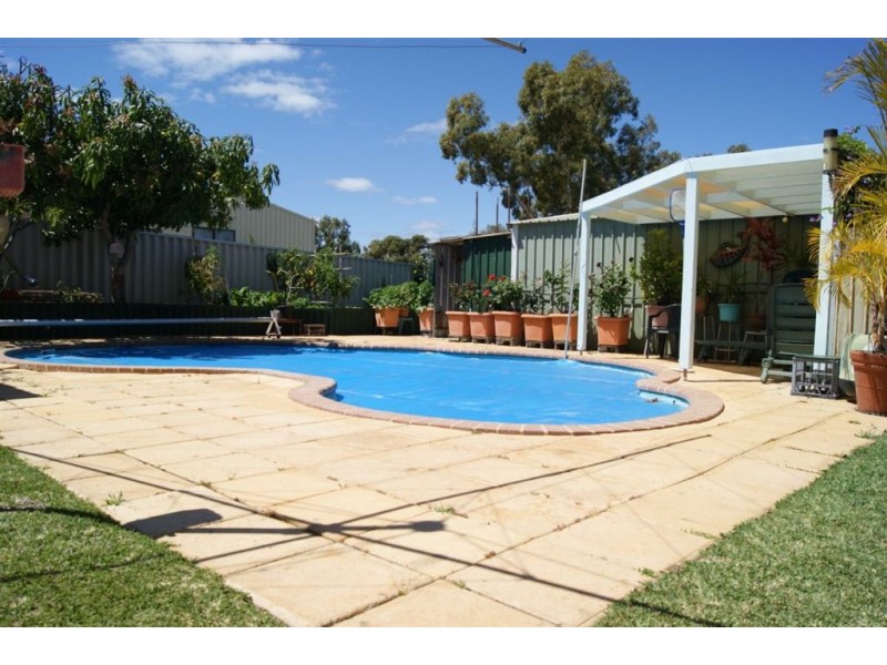 33 Smith St, Kalbarri WA 6536