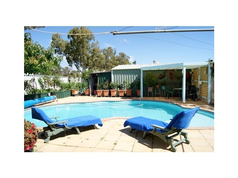 33 Smith St, Kalbarri WA 6536