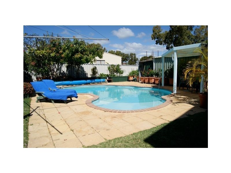 33 Smith St, Kalbarri WA 6536