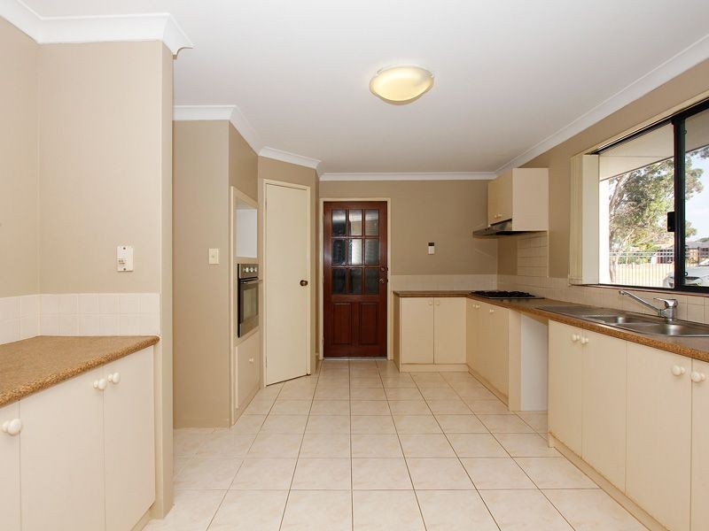 19 Koojarra Rise, South Lake WA 6164