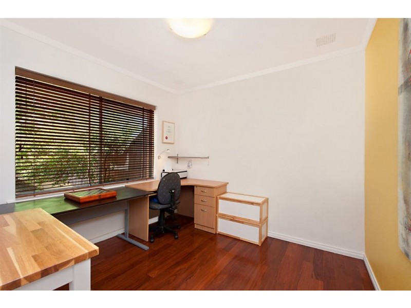 77B Davilak Avenue, Hamilton Hill WA 6163