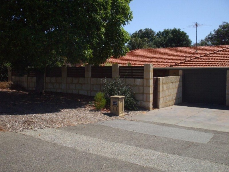 77B Davilak Avenue, Hamilton Hill WA 6163