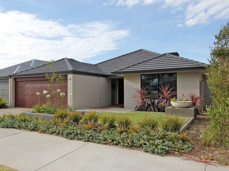 18 Humboldt Entrance, Aubin Grove WA 6164