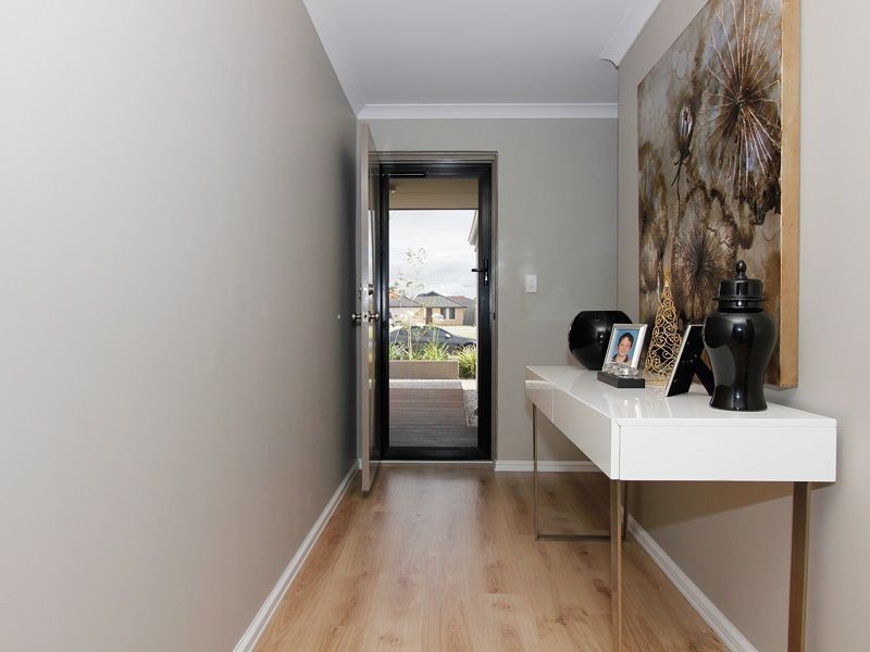 18 Humboldt Entrance, Aubin Grove WA 6164