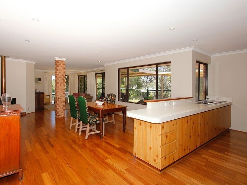 64 Robinson Road, Wandi WA 6167