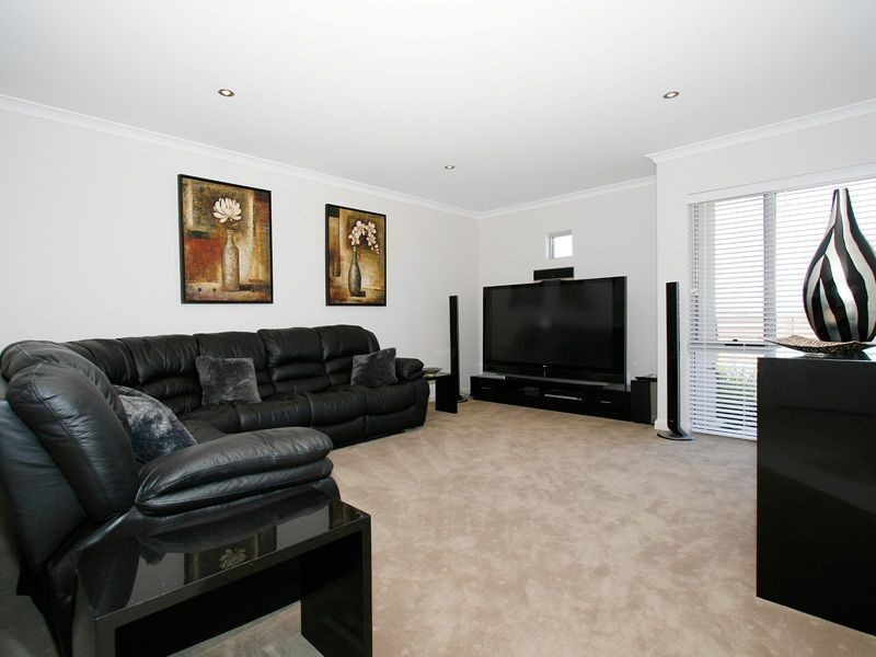 57 Spinnaker Heights, Yangebup WA 6164