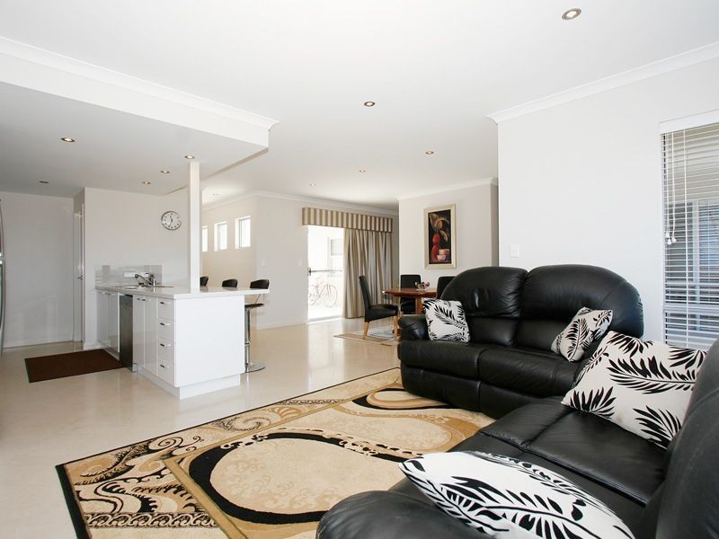 57 Spinnaker Heights, Yangebup WA 6164