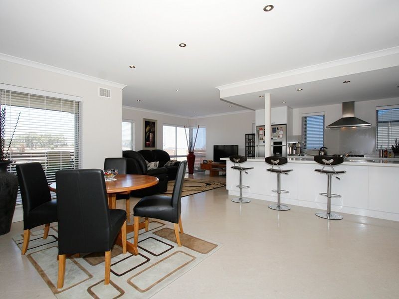 57 Spinnaker Heights, Yangebup WA 6164