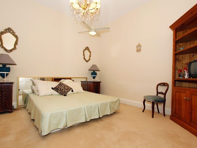 37 Hampton Road, Fremantle WA 6160