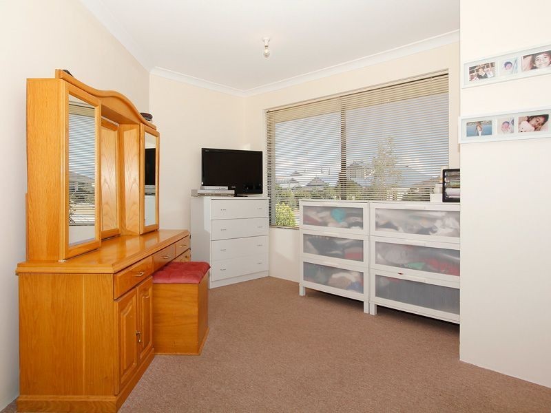 21 Gillen Way, Success WA 6164