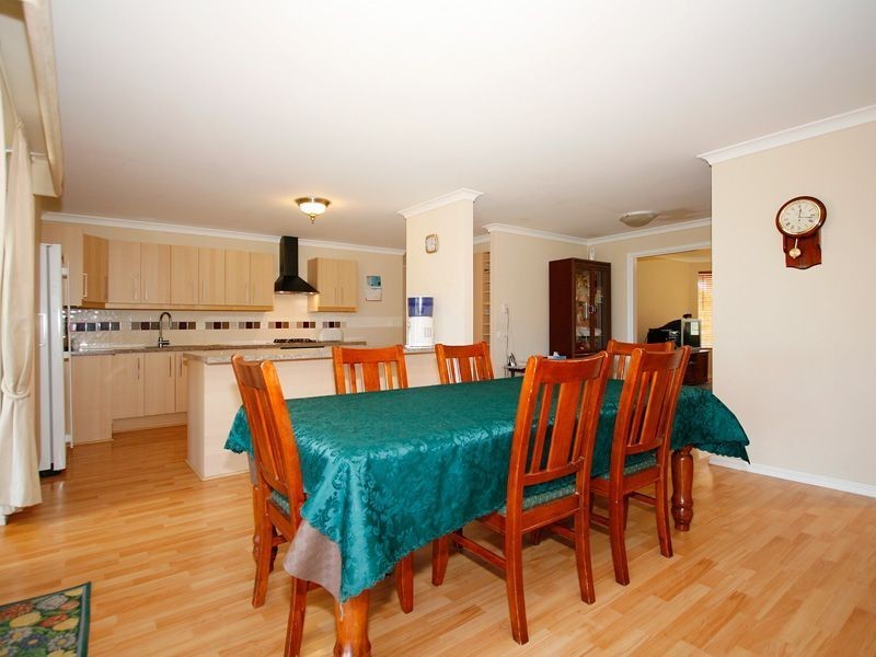 132 bullock drive, Oakford WA 6121