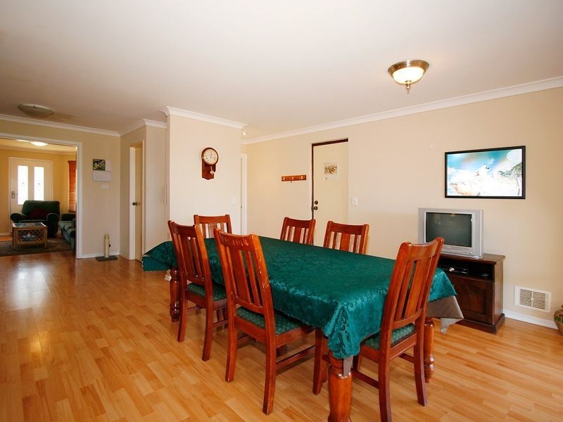 132 bullock drive, Oakford WA 6121