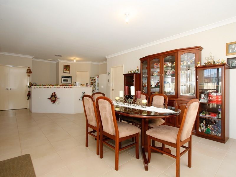 11 Jackadder Avenue, Hammond Park WA 6164