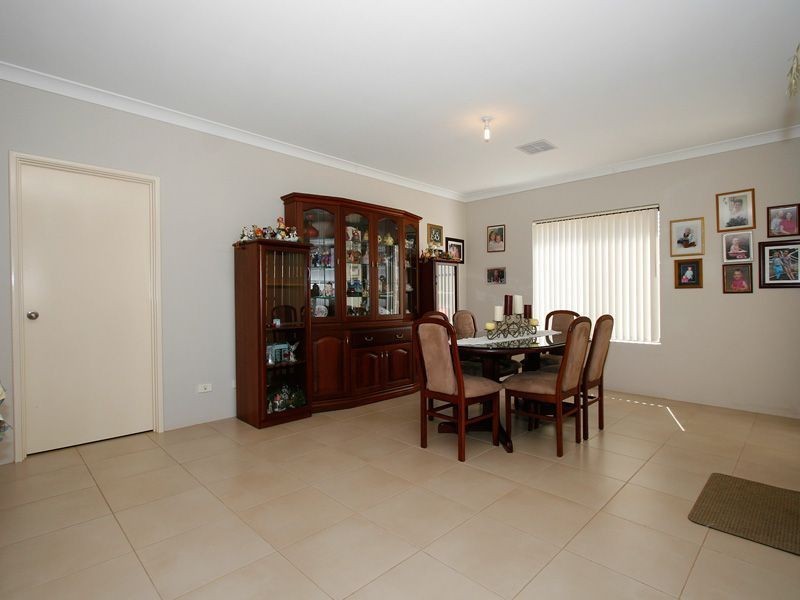 11 Jackadder Avenue, Hammond Park WA 6164