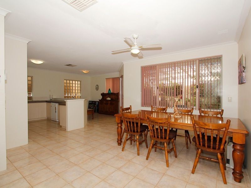 2 Stirk Road, Alfred Cove WA 6154