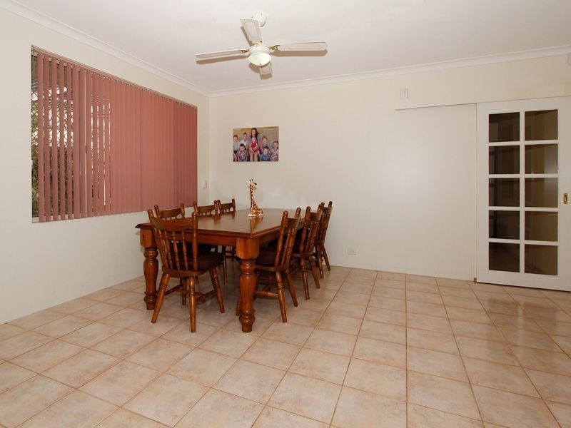 2 Stirk Road, Alfred Cove WA 6154