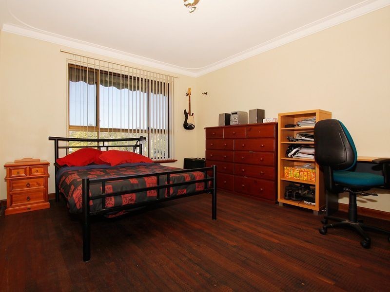 9 Hillier Crescent, Hamilton Hill WA 6163