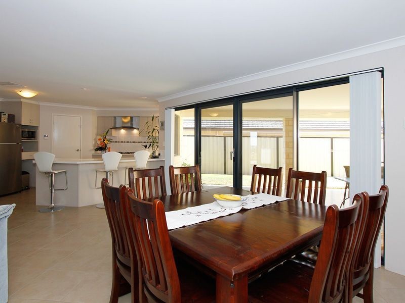 13 Panarea Crest, Yangebup WA 6164