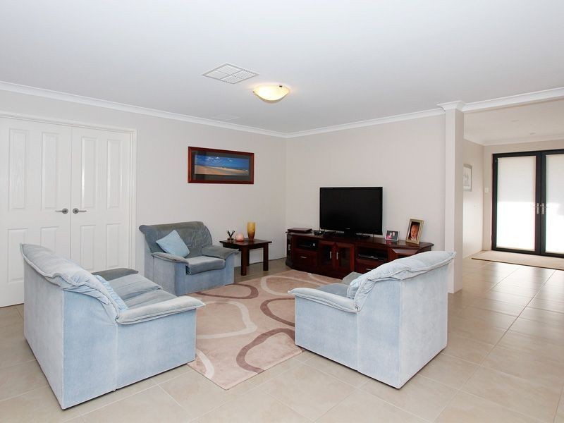 13 Panarea Crest, Yangebup WA 6164