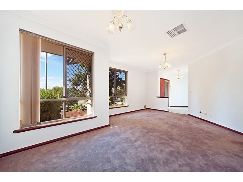 18 Ruddick Place, Hamilton Hill WA 6163