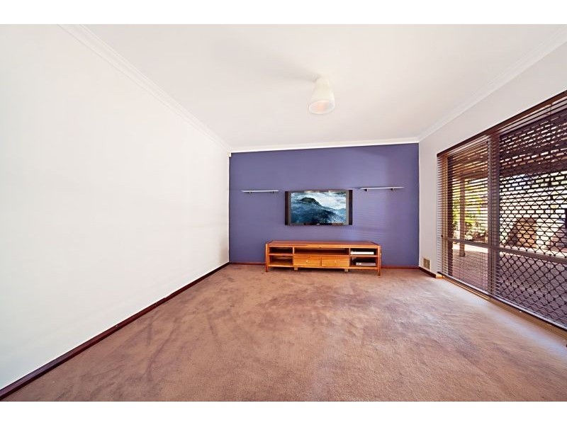 18 Ruddick Place, Hamilton Hill WA 6163