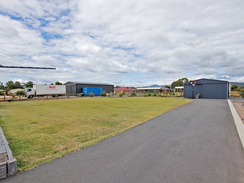 37 Caduceus Way, Darling Downs WA 6122