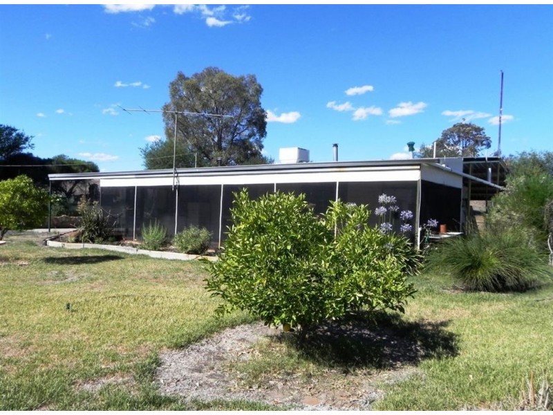 3 Waters Ford Road, Winnejup WA 6255