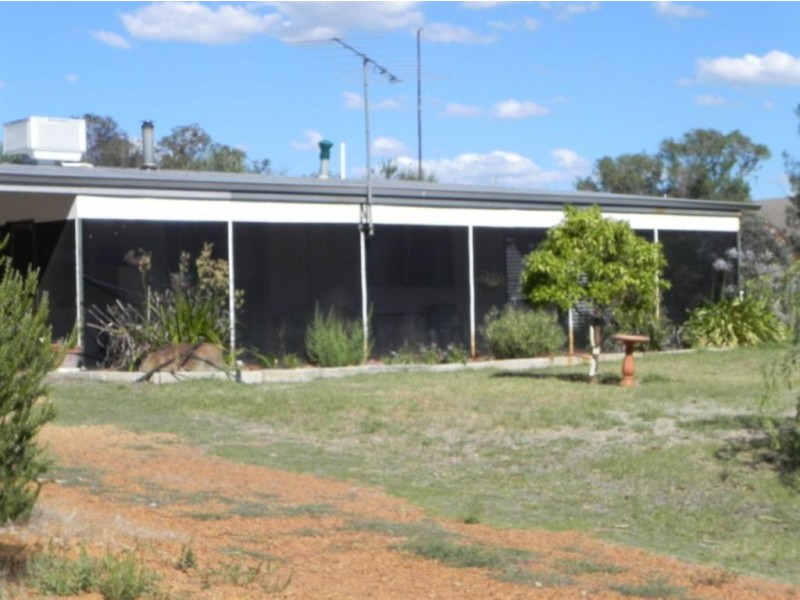 3 Waters Ford Road, Winnejup WA 6255