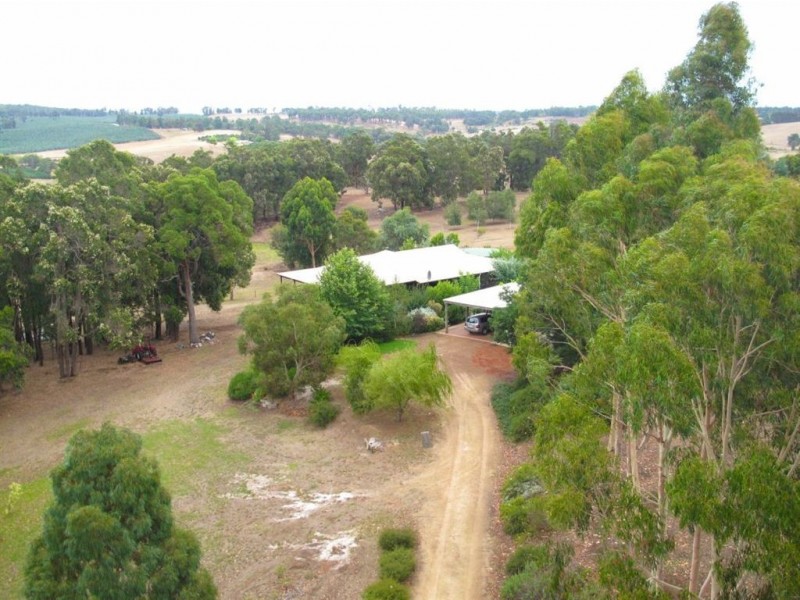 62 Woodlands View, Bridgetown WA 6255