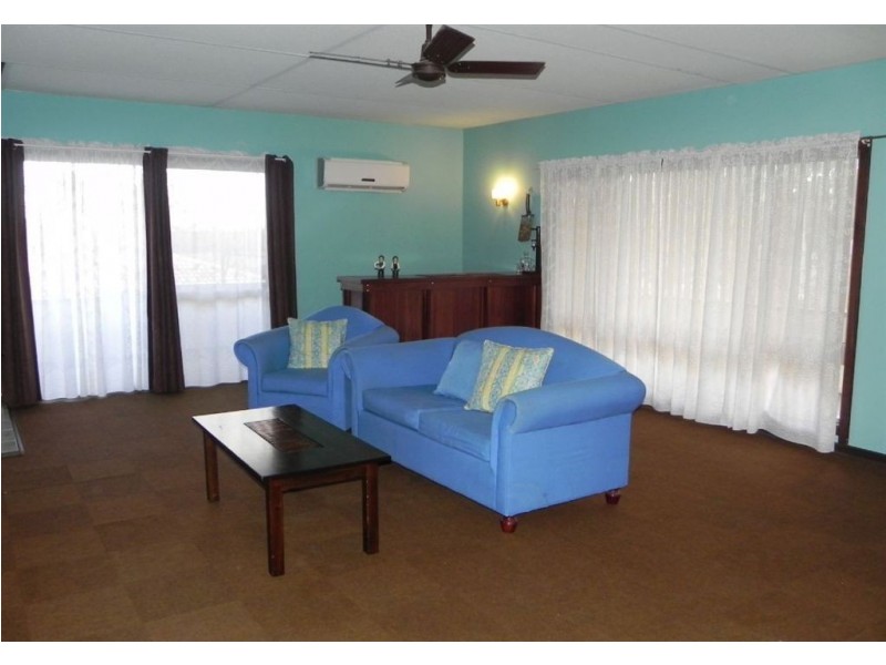 16 Barron Street, Boyup Brook WA 6244