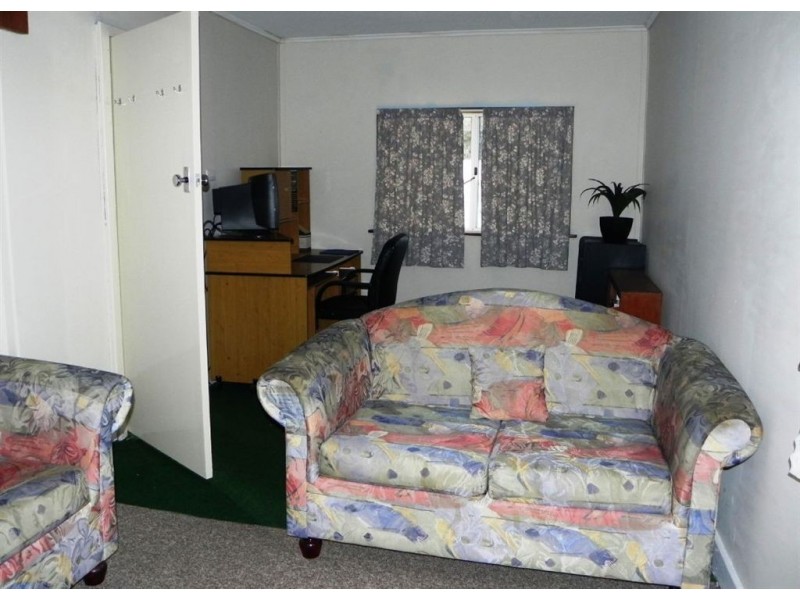 16 Barron Street, Boyup Brook WA 6244