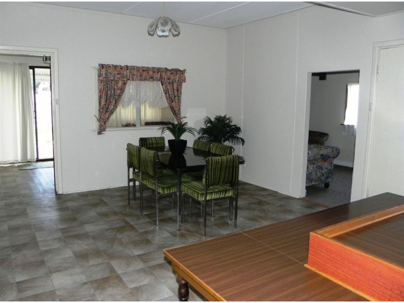 16 Barron Street, Boyup Brook WA 6244