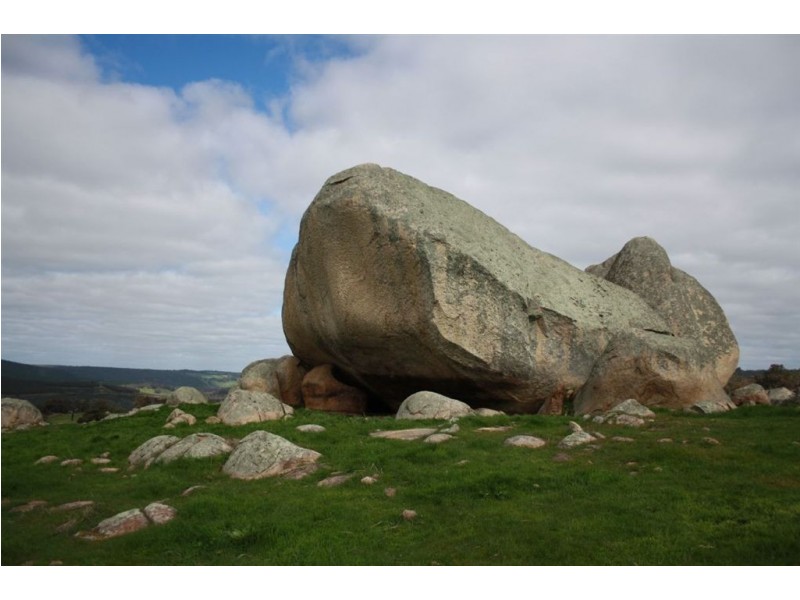 Lot 2 Wheatley Giblett Road, Winnejup WA 6255