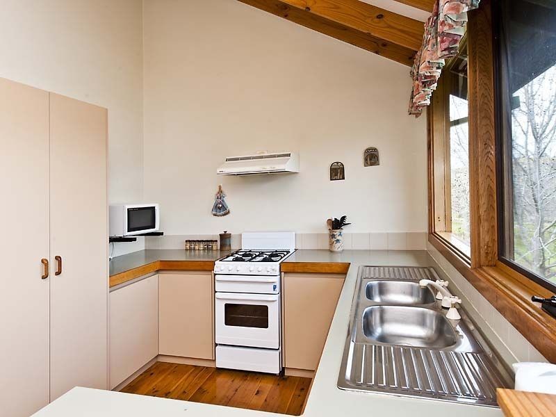 12 Lukis Street, Balingup WA 6253