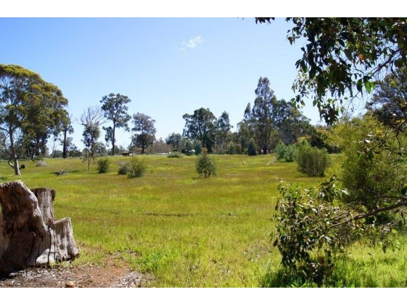 6782 Bussell Street, Bridgetown WA 6255