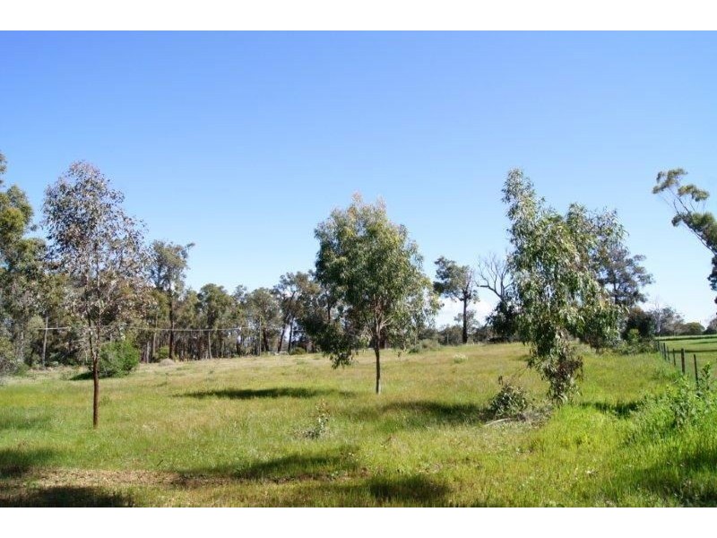 6782 Bussell Street, Bridgetown WA 6255