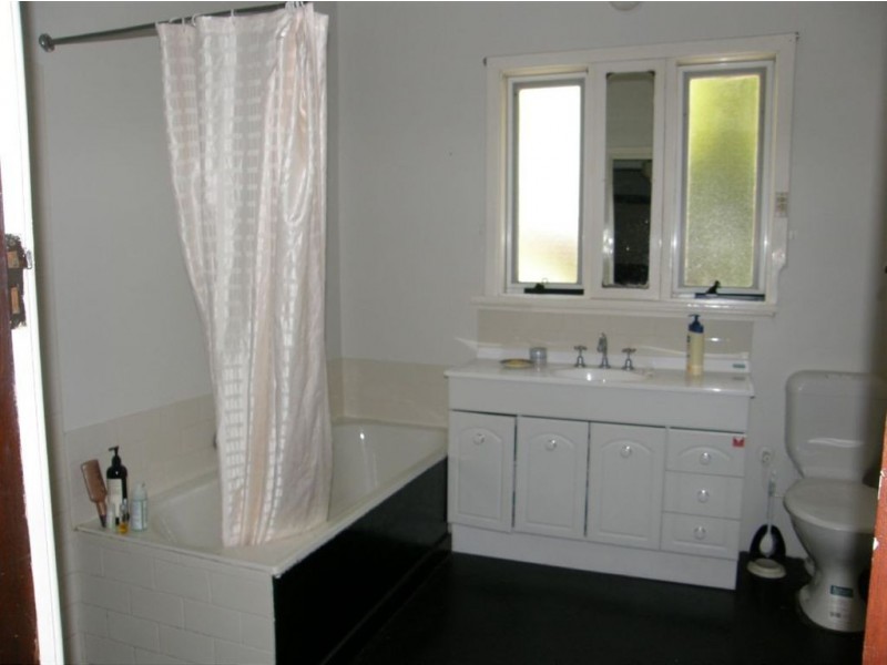 1 Brockman Street, Bridgetown WA 6255