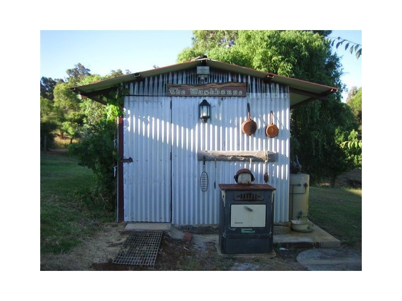 10 Dreyfus Street, Bridgetown WA 6255