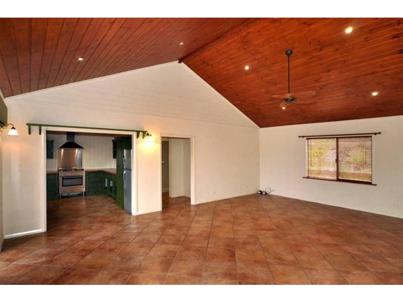 8 Rose Gum Court, Balingup WA 6253