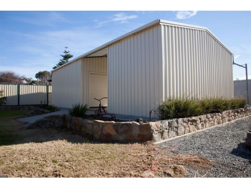 42 BARRON STREET, Boyup Brook WA 6244