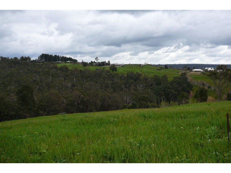 132 GOLDEN ASH RISE, Bridgetown WA 6255