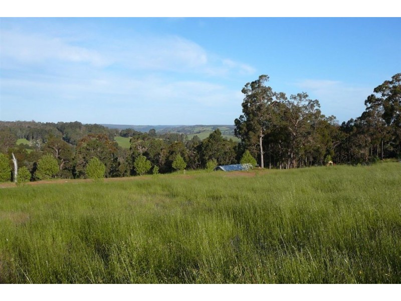 4 MANOR RIDGE, Bridgetown WA 6255