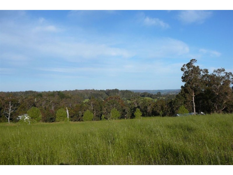 4 MANOR RIDGE, Bridgetown WA 6255