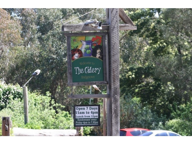 424 GLENEAGLES DRIVE, Bridgetown WA 6255