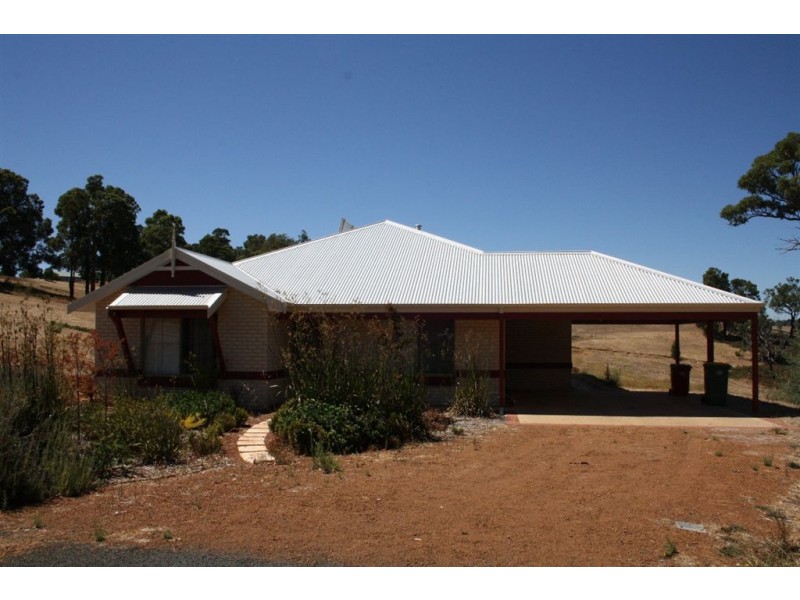 15 CARNEGIE CLOSE, Bridgetown WA 6255