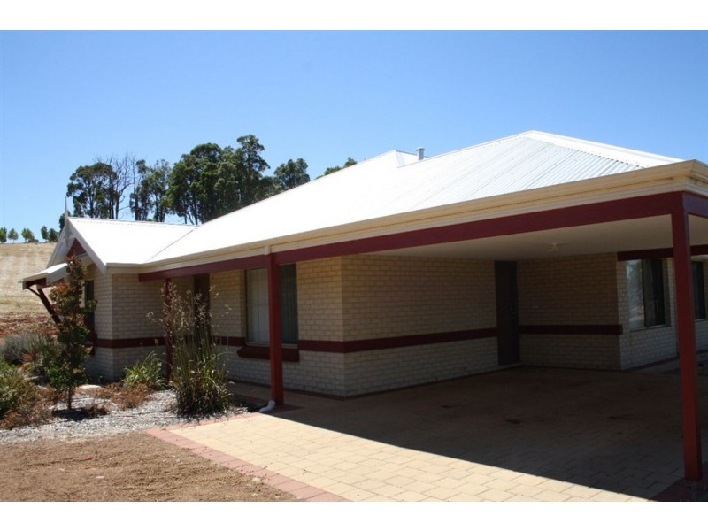 15 CARNEGIE CLOSE, Bridgetown WA 6255
