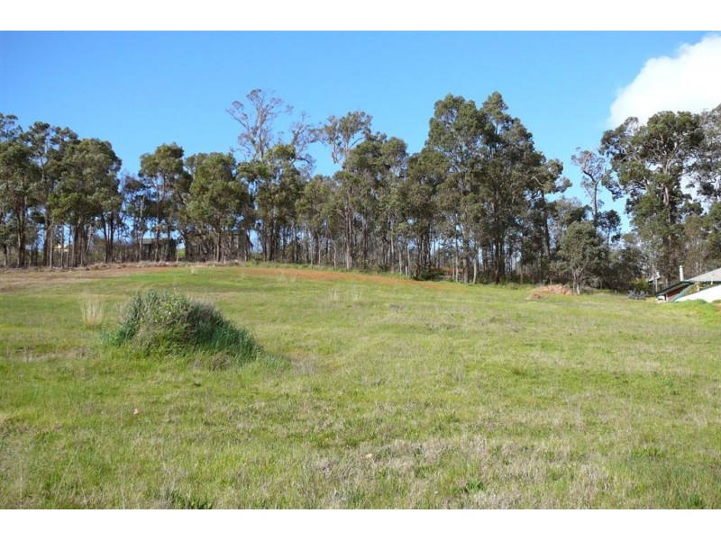 16 EWING PLACE, Bridgetown WA 6255