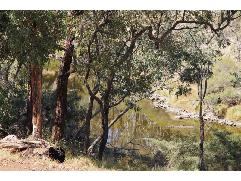 15 West Blackwood Tce, Bridgetown WA 6255